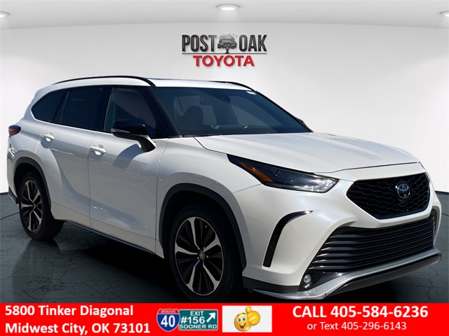 2021 Toyota Highlander XSE photo 2