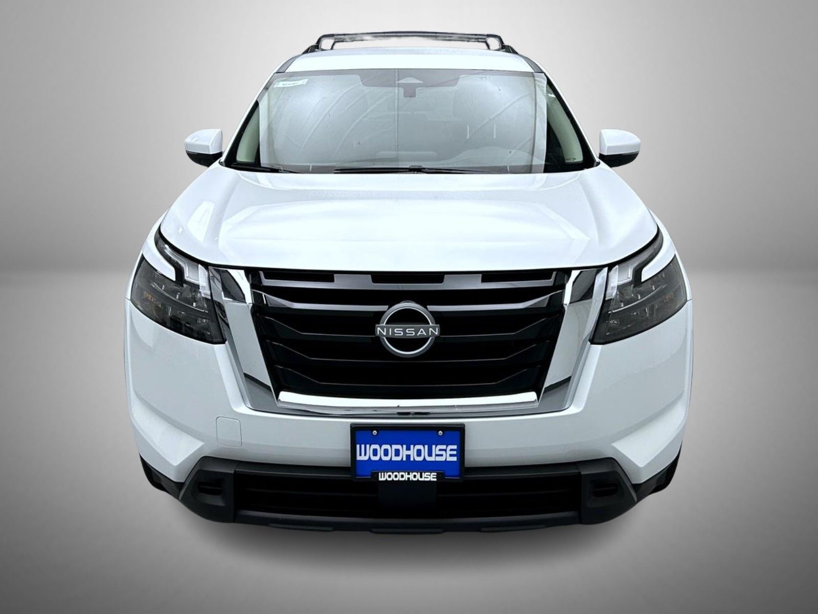 2025 Nissan Pathfinder SV photo 2