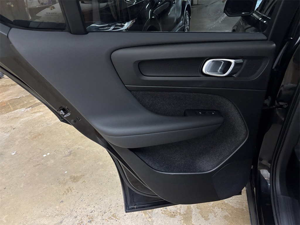 2023 Volvo C40 Recharge Plus photo 14