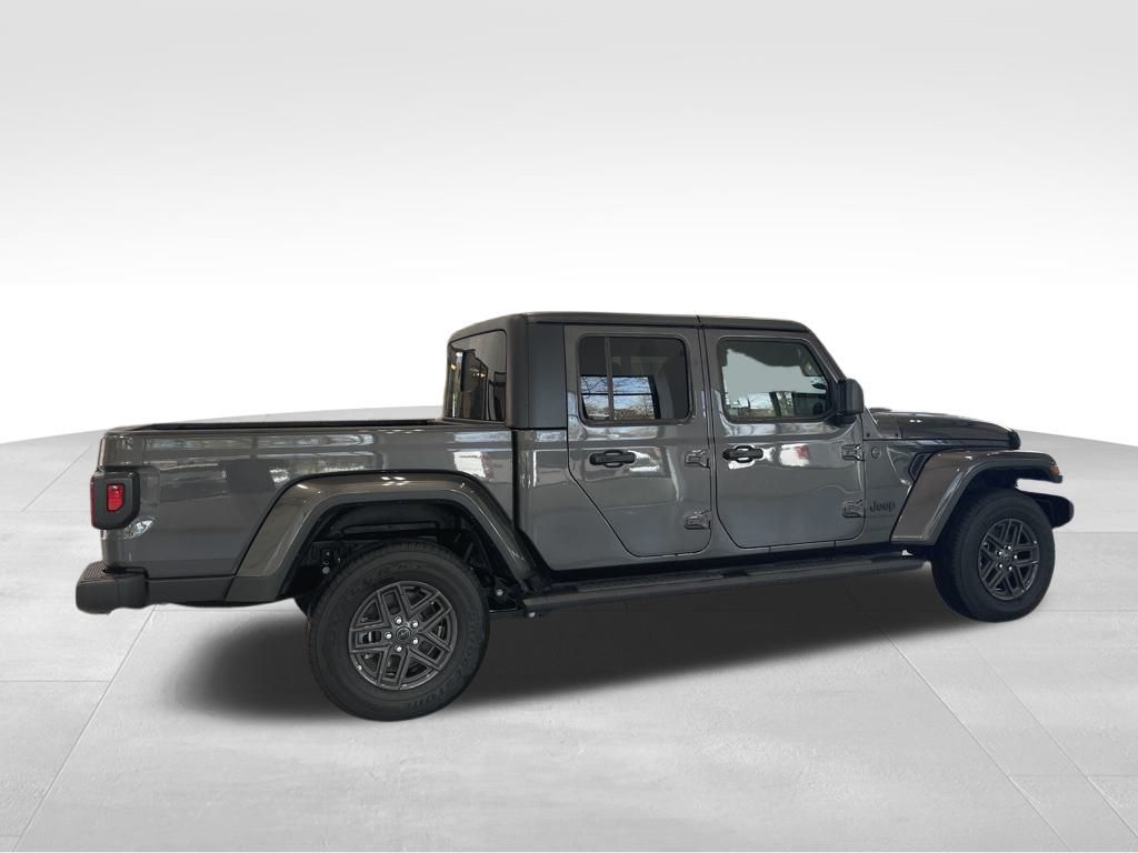 2024 Jeep Gladiator Sport photo 4