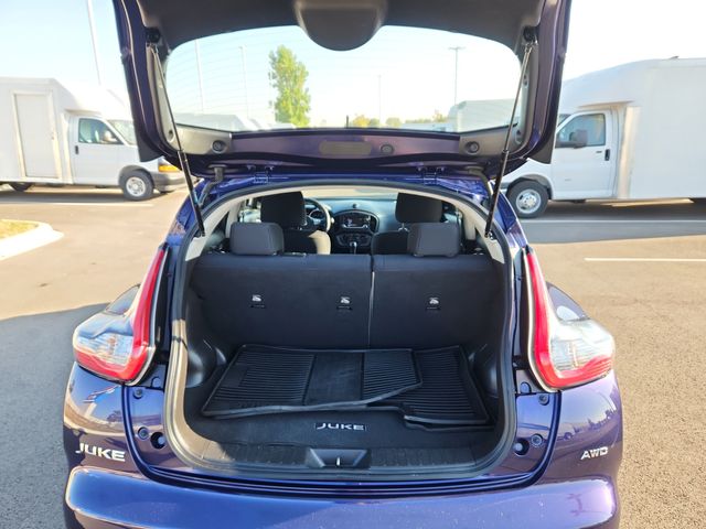 2016 Nissan Juke S photo 24