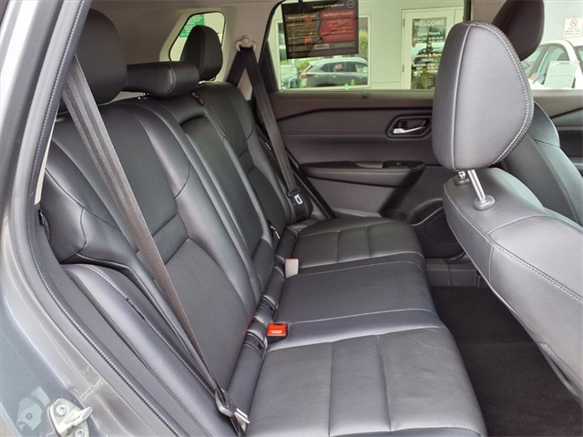 2023 Nissan Rogue SL photo 23