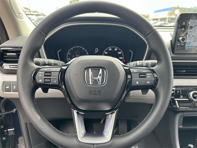 2025 Honda Pilot Touring photo 18