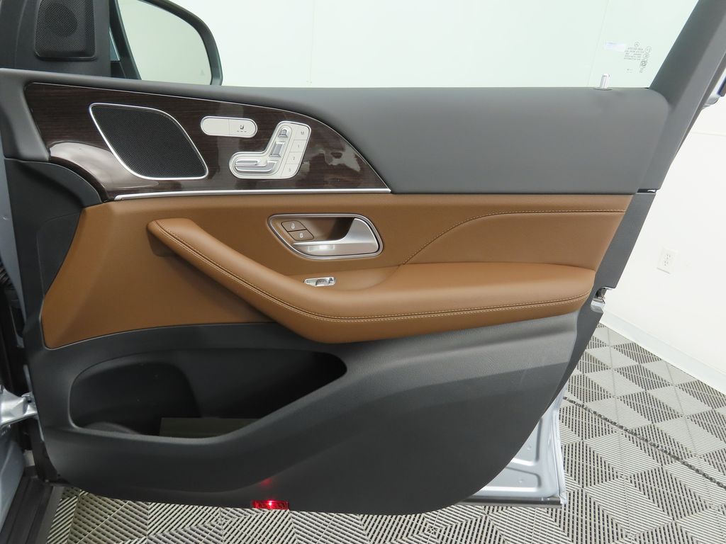 2025 Mercedes Benz GLE 450 4MATIC photo 25