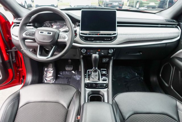 2024 Jeep Compass Latitude photo 24