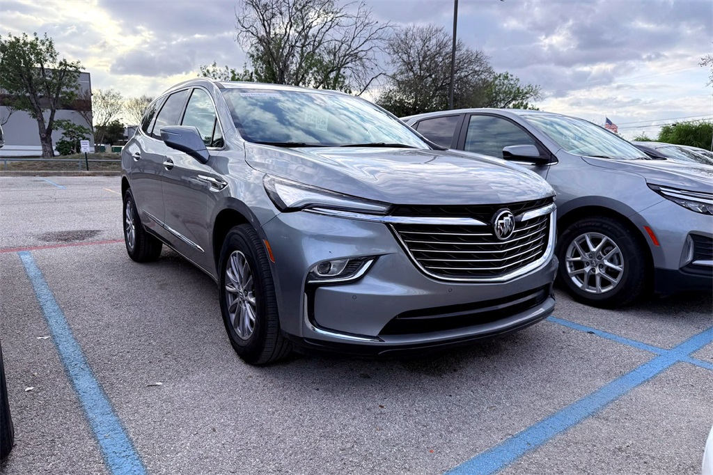 2024 Buick Enclave Premium's photo