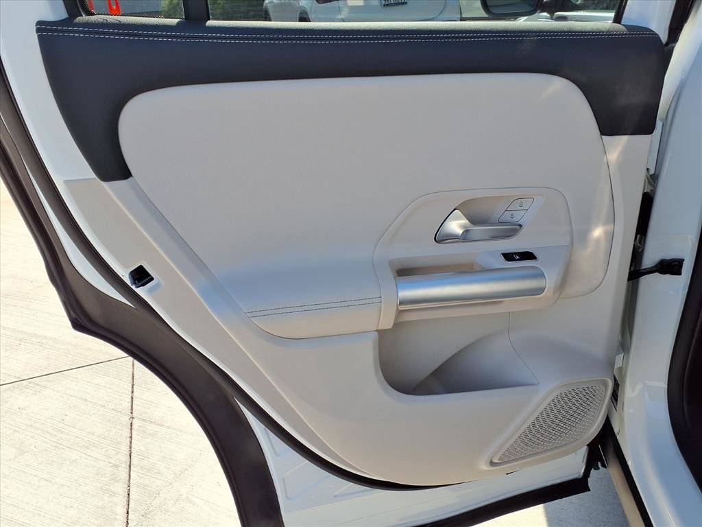 2025 Mercedes Benz GLA 250 4MATIC photo 16