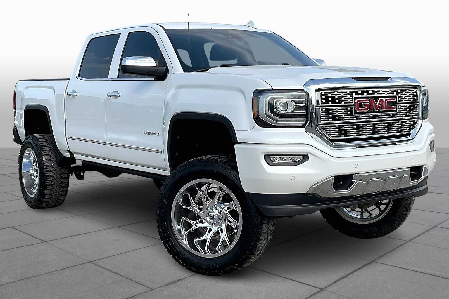 2017 Gmc Sierra 1500 Denali photo 2