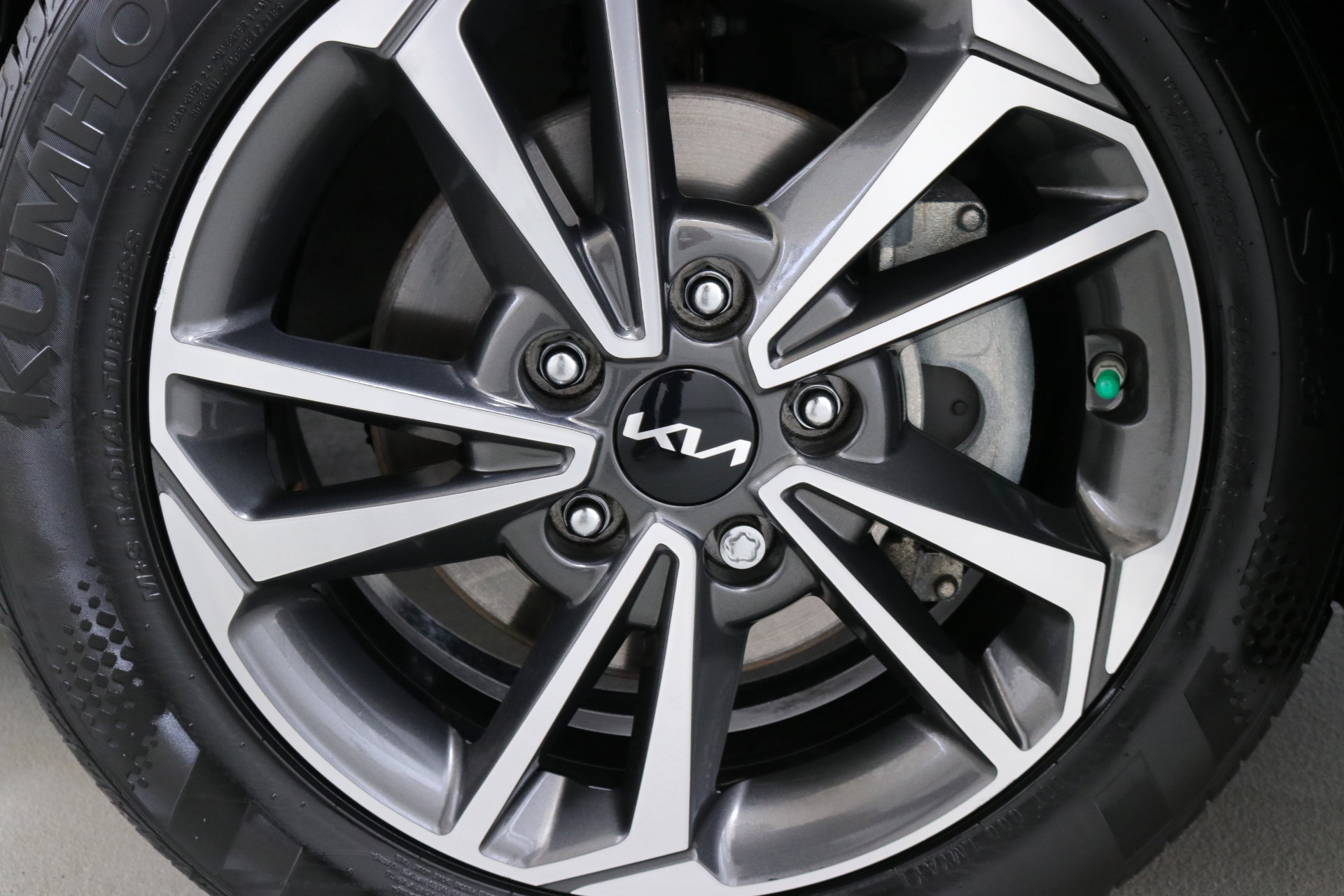 2023 Kia Forte LXS photo 30