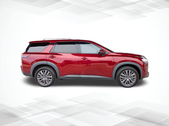 2023 Nissan Pathfinder SL photo 3