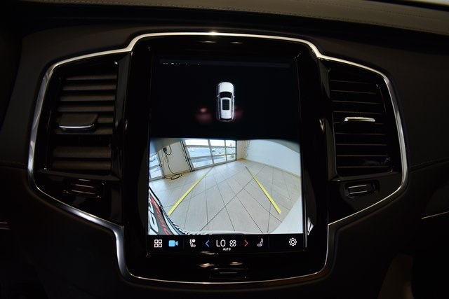 2023 Volvo XC90 Ultimate photo 18