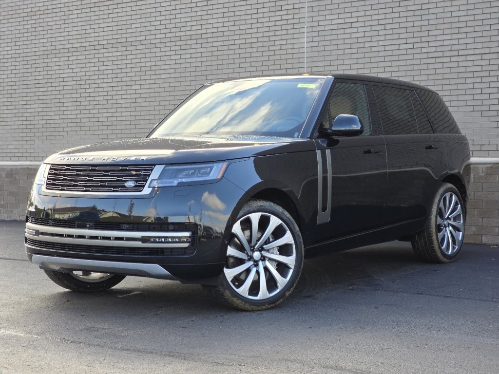 2025 Land Rover Range Rover SE's photo