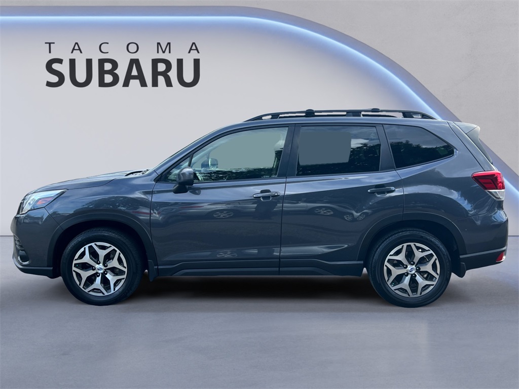 2023 Subaru Forester Premium photo 2