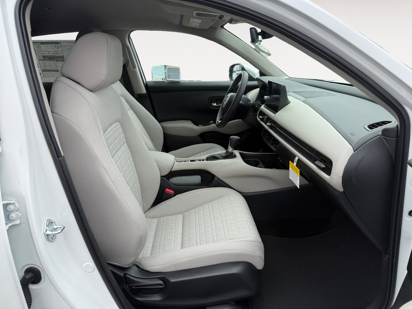 2026 Honda HR-V LX photo 19