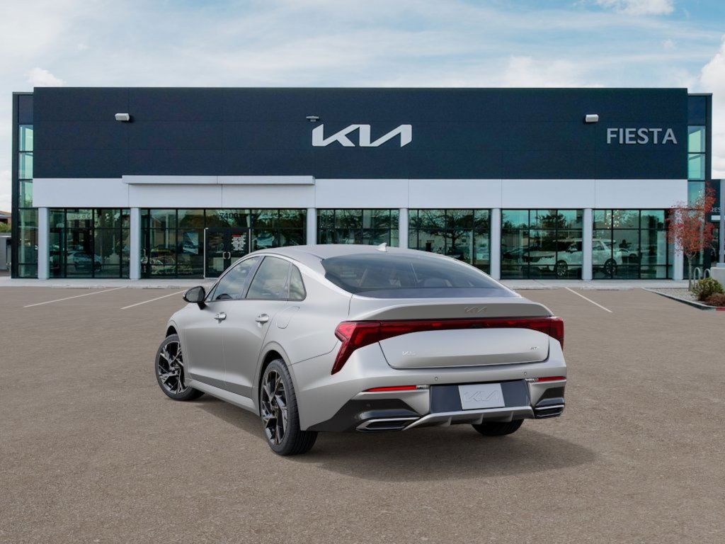 2026 Kia K5 GT-Line photo 4