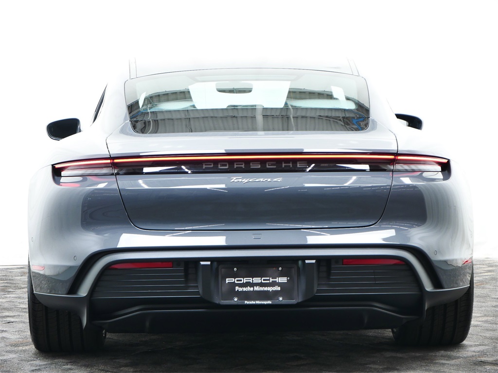 2025 Porsche Taycan 4 photo 6