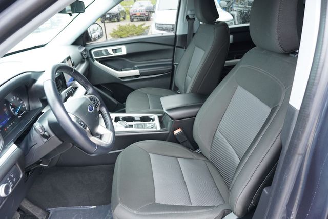 2022 Ford Explorer XLT photo 12