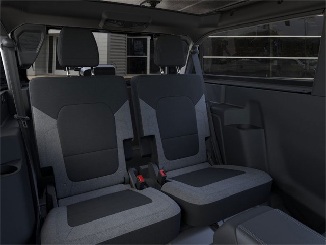 2025 Ford Bronco Base photo 9
