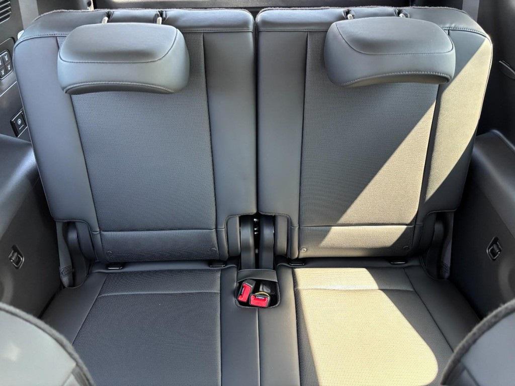 2026 Hyundai Ioniq Limited photo 6