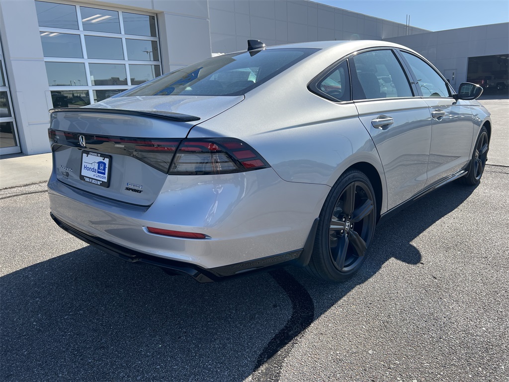 2025 Honda Accord Hybrid Sport-L photo 3