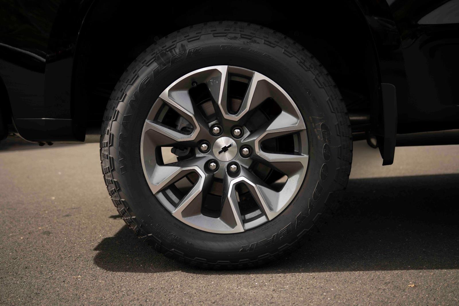 2026 Chevrolet Silverado 1500 RST photo 10