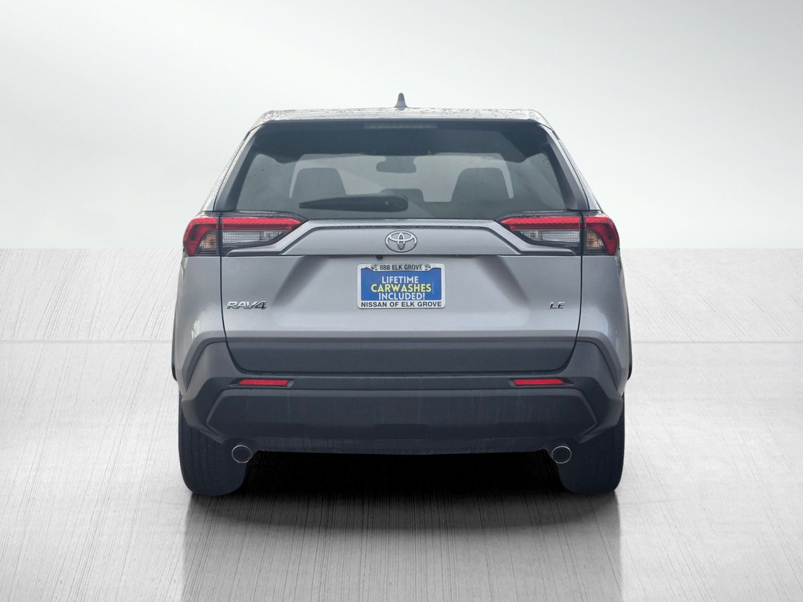 2023 Toyota RAV4 LE photo 4