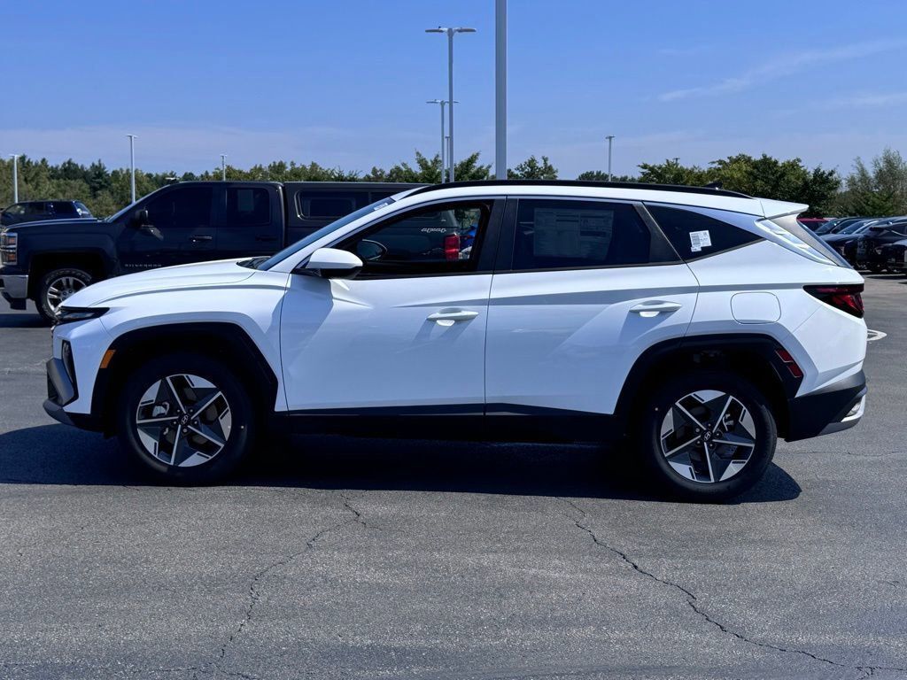 2025 Hyundai Tucson SEL photo 4