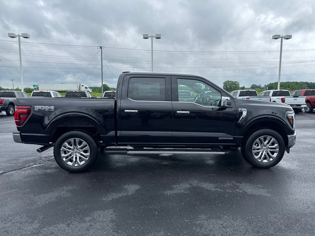 2025 Ford F-150 Lariat photo 3