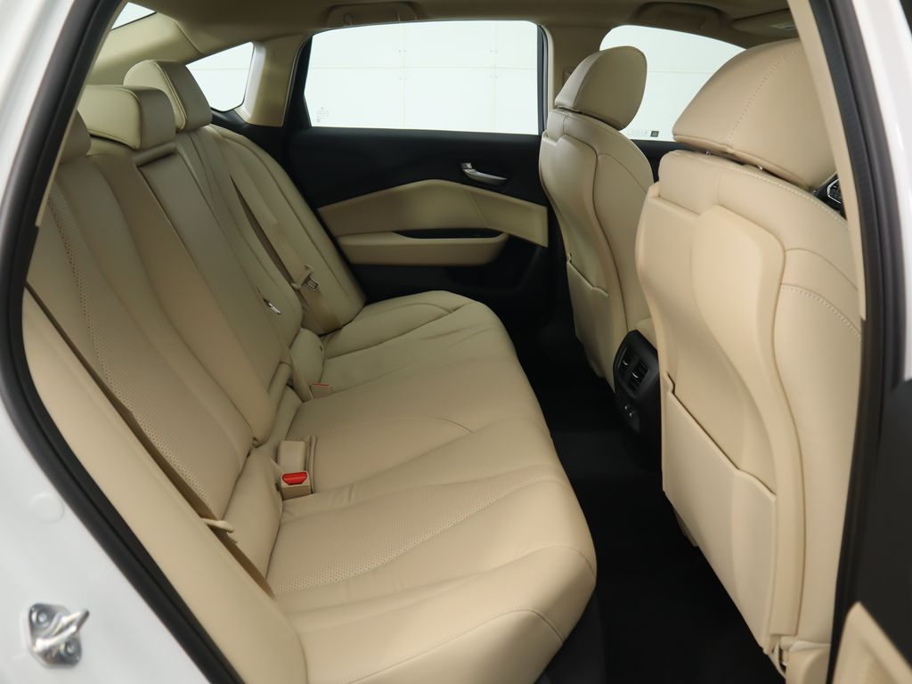2025 Acura TLX Technology photo 22