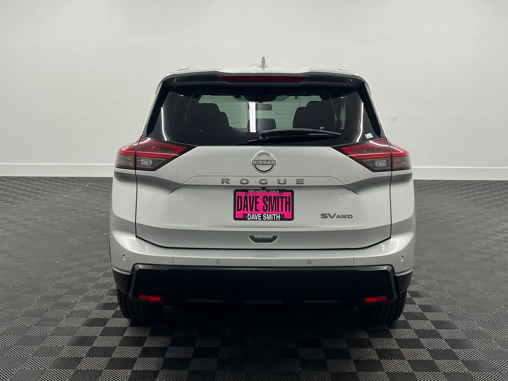 2024 Nissan Rogue SV photo 9