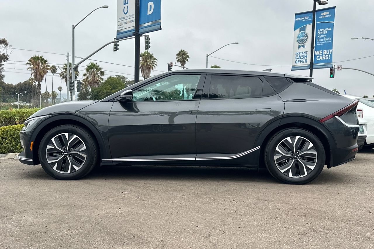 2022 Kia EV6 Light photo 31