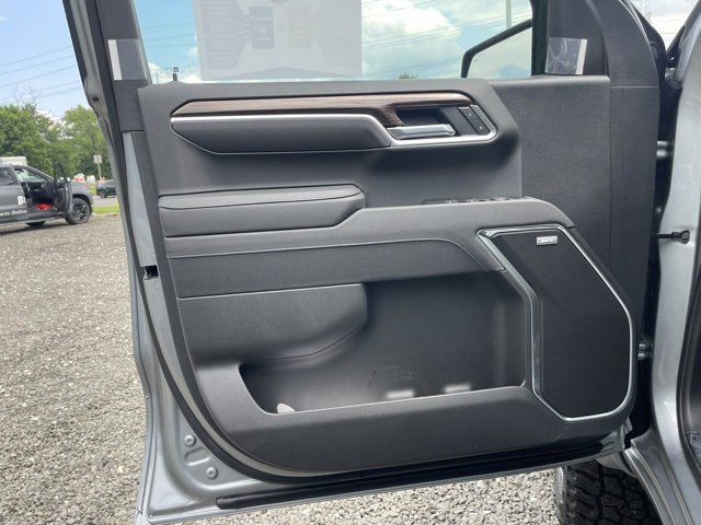 2025 Chevrolet Silverado 1500 RST photo 15