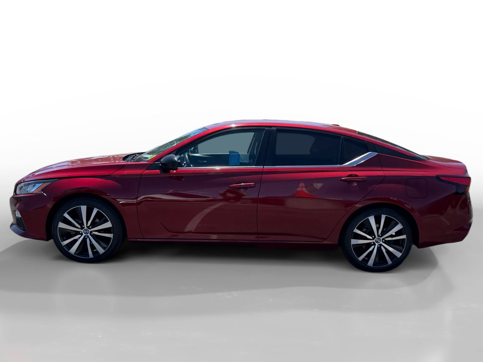 2021 Nissan Altima 2.5 SR photo 2