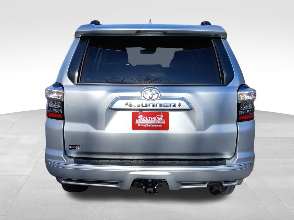 2022 Toyota 4Runner TRD Sport photo 3