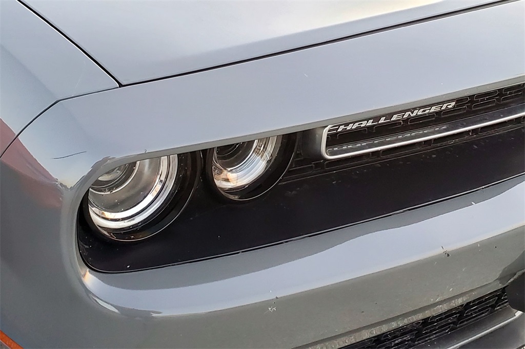 2023 Dodge Challenger SXT photo 2