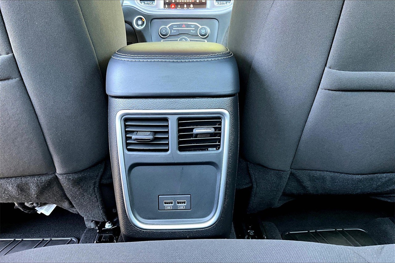2023 Dodge Charger SXT photo 14