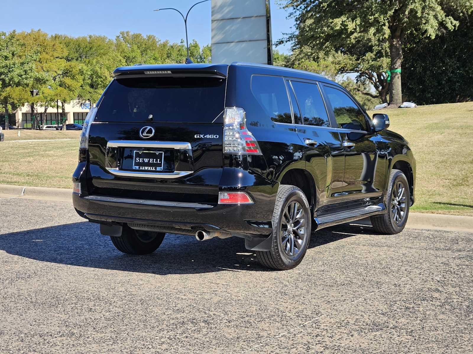 2022 Lexus GX 460 Premium photo 3