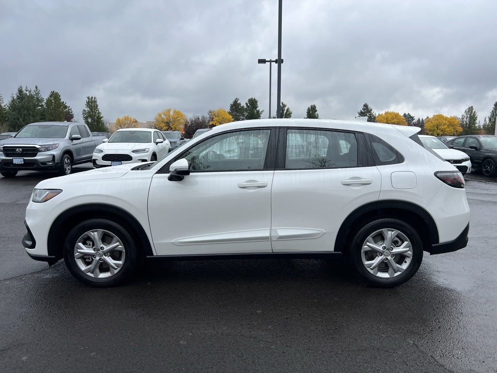 2025 Honda HR-V LX photo 4