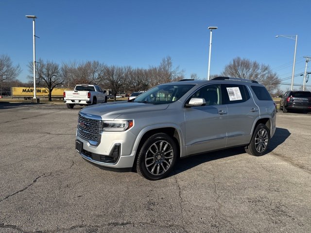2020 GMC Acadia Denali's photo