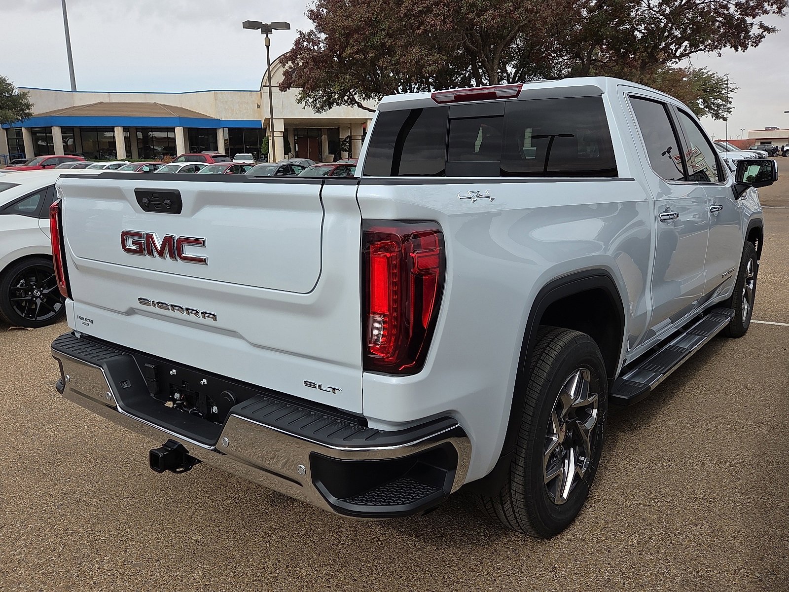 2026 Gmc Sierra 1500 SLT photo 4