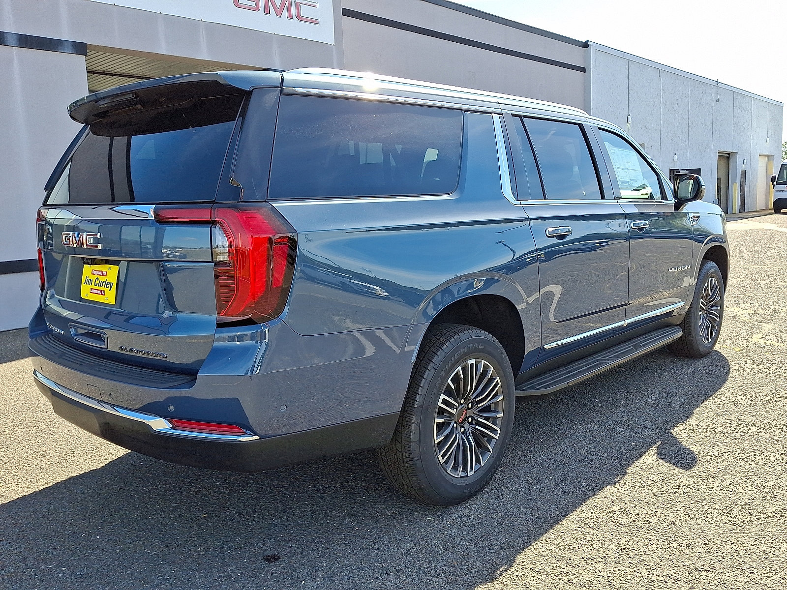 2025 Gmc Yukon XL photo 4
