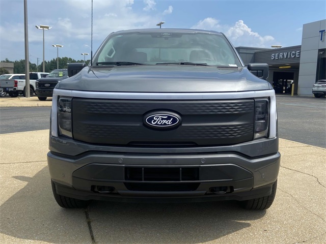 2025 Ford F-150 Lightning photo 5