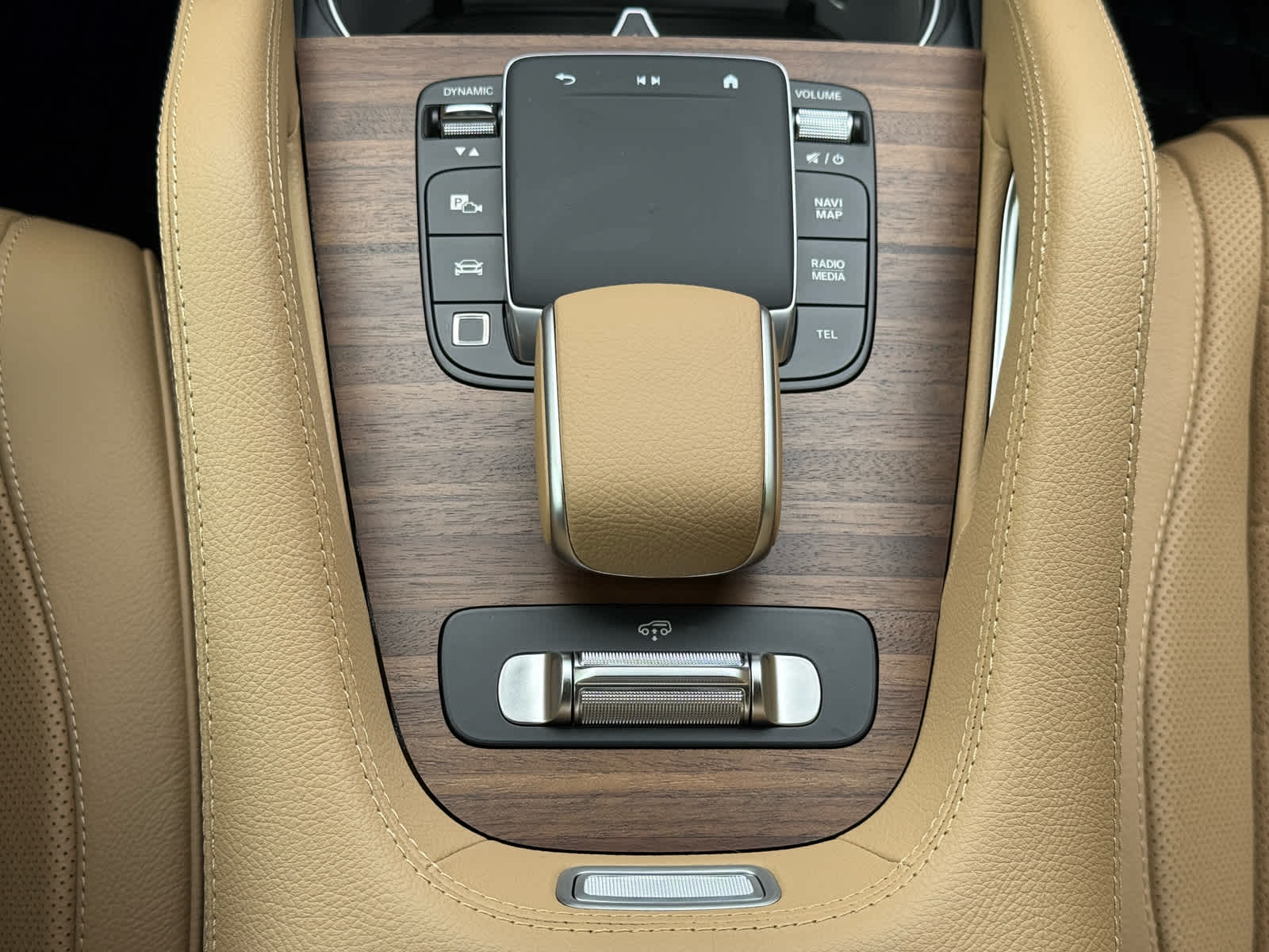 2026 Mercedes Benz GLS 450 4MATIC photo 19