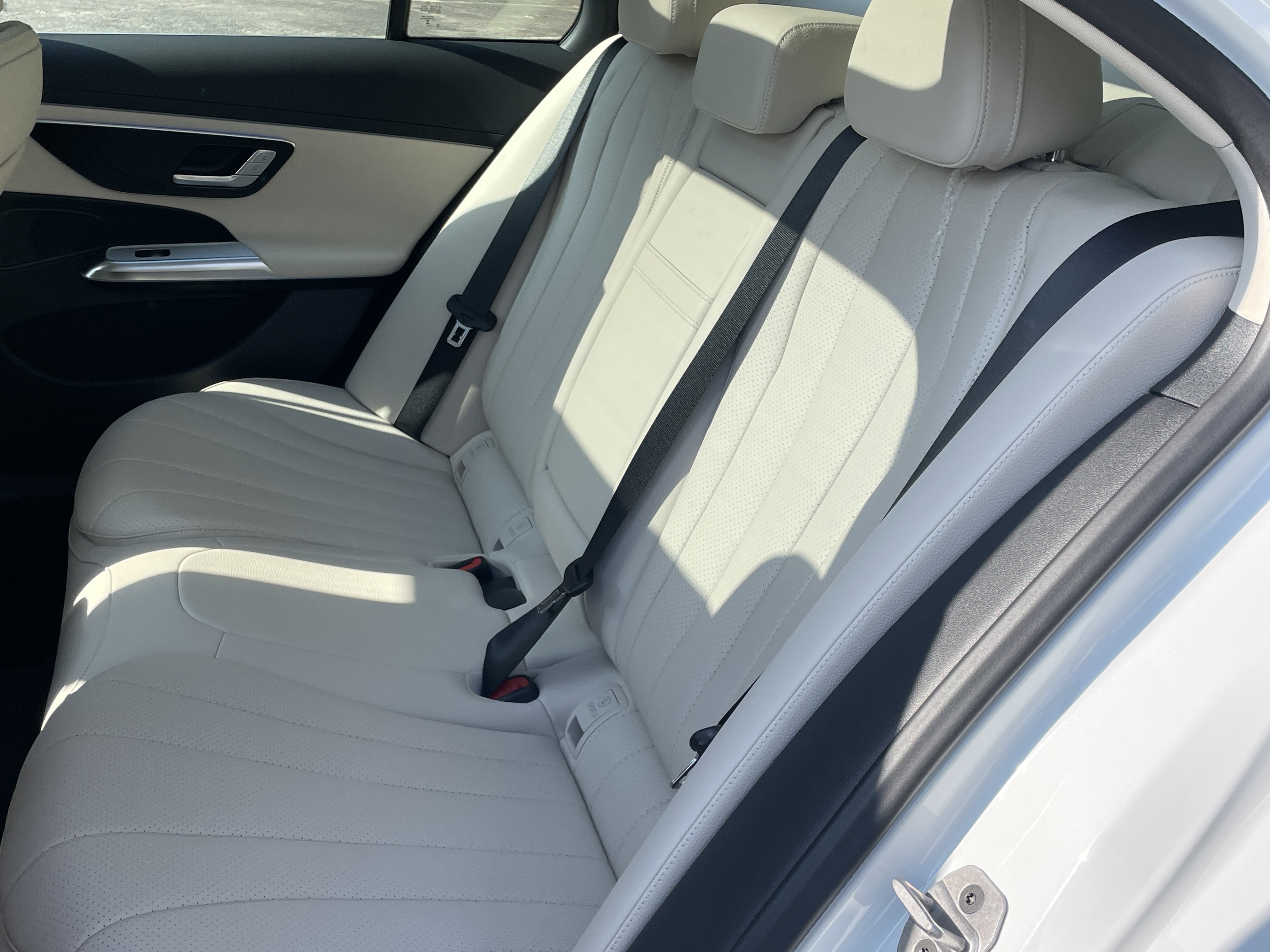 2026 Mercedes Benz E 350 photo 11