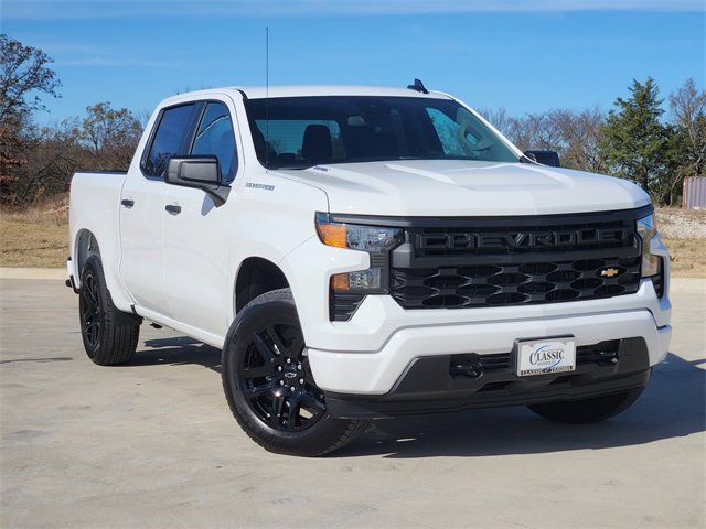 2026 Chevrolet Silverado 1500 Custom's photo