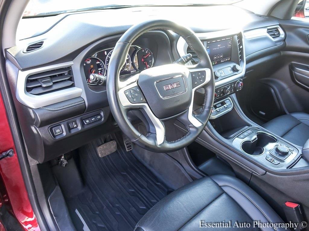 2023 GMC ACADIA - Image 9