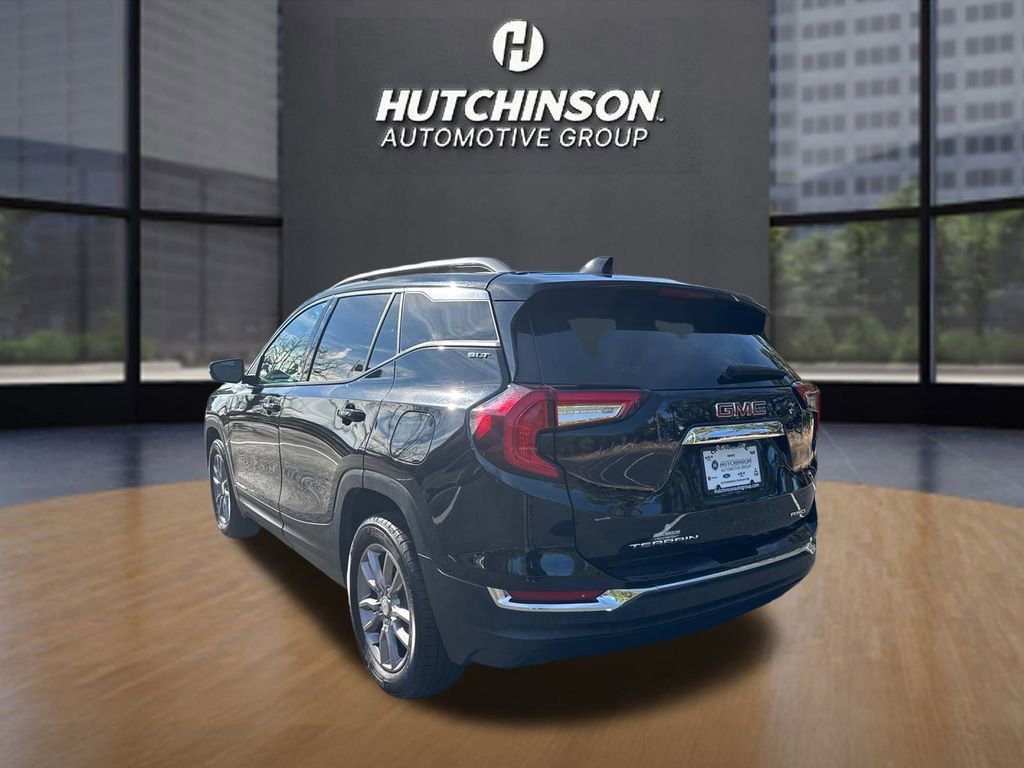 2024 Gmc Terrain SLT photo 3