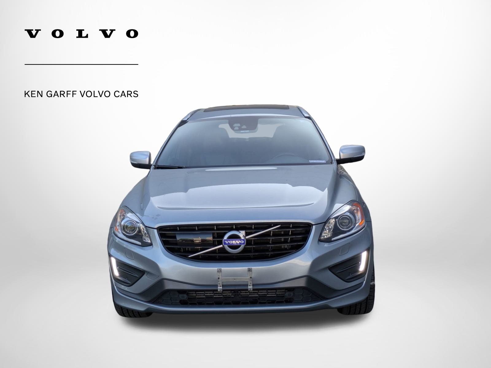 2017 Volvo XC60 Platinum R-Design photo 8