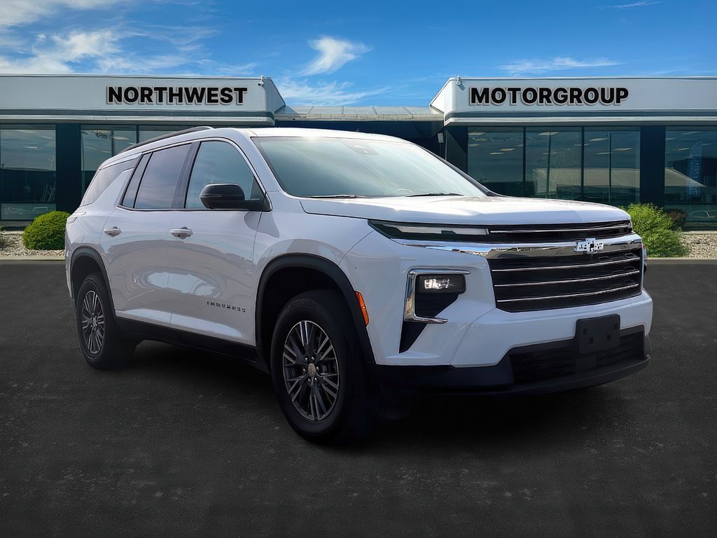 2024 Chevrolet Traverse 2LT's photo