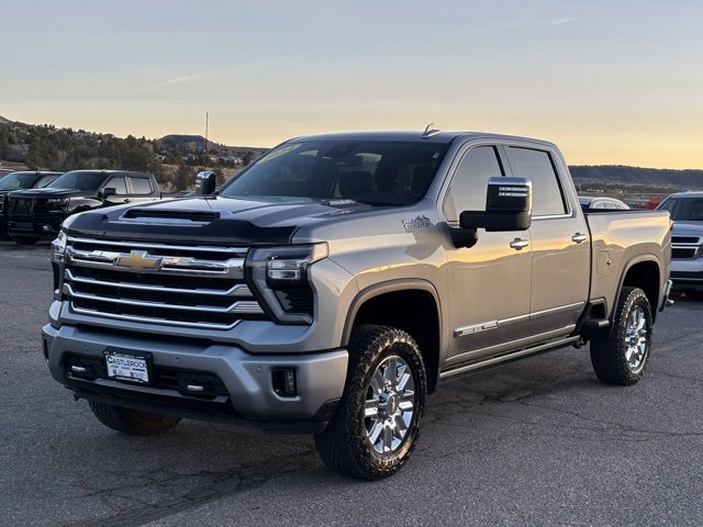 2024 Chevrolet Silverado 3500HD High Country's photo